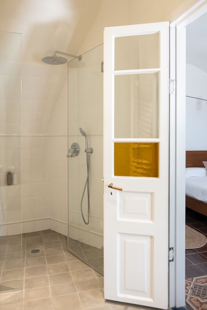 KHAN EIN KAREM BOUTIQUE HOTEL Deluxe Double Room, Terrace, Mountain View 2 8