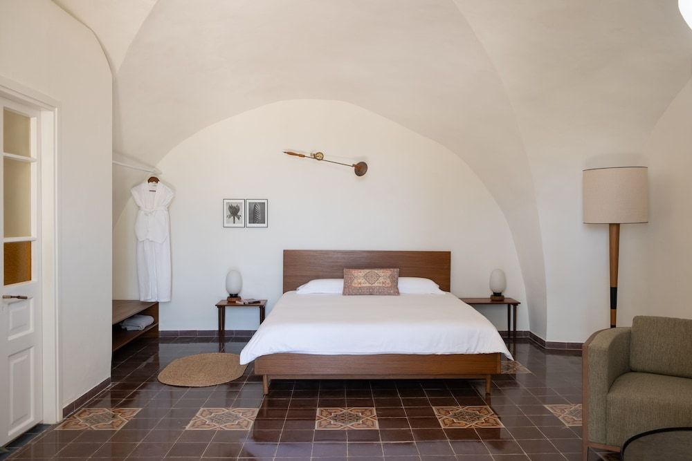 KHAN EIN KAREM BOUTIQUE HOTEL Deluxe Double Room, Terrace, Mountain View 2 2