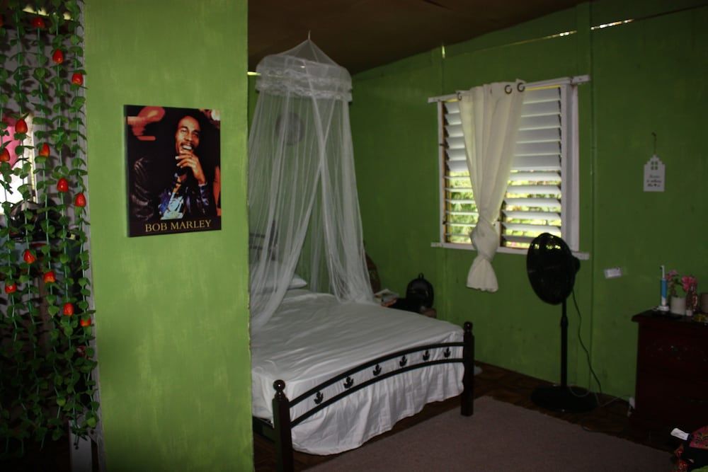 Comfort Studio, 1 Bedroom, Smoking, Valley View