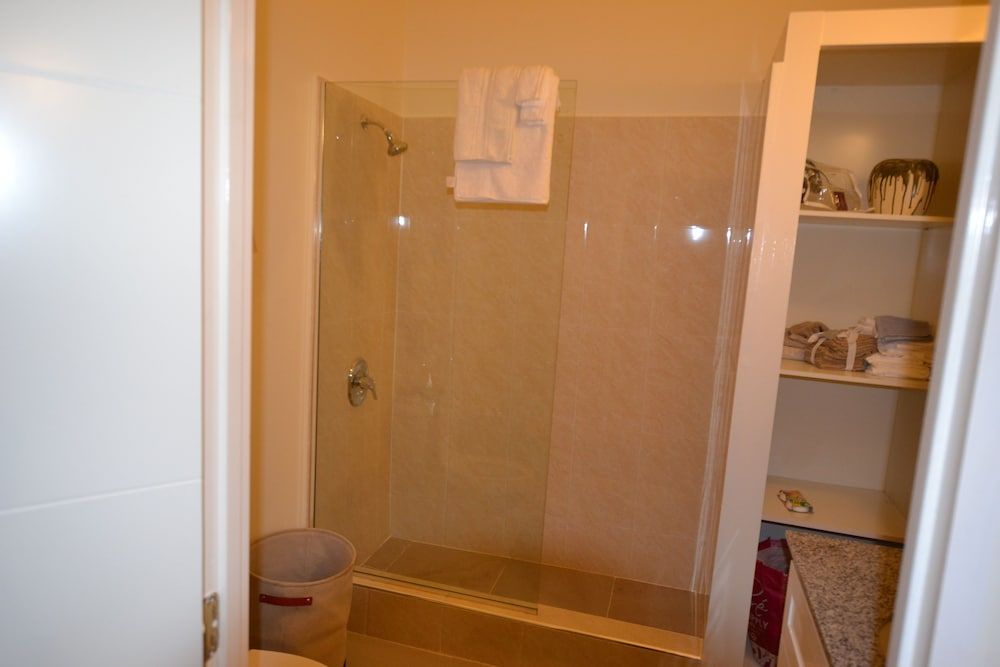 The Monet Place Premier House 5