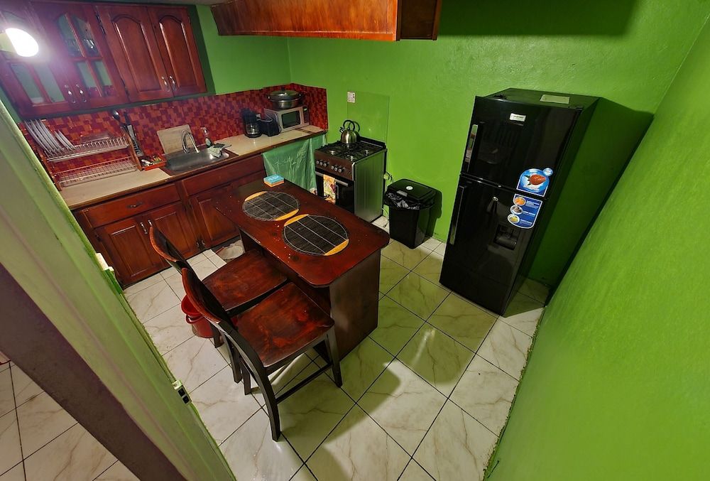 Xpress Vacations Lifestyle Luxury Apartment 5