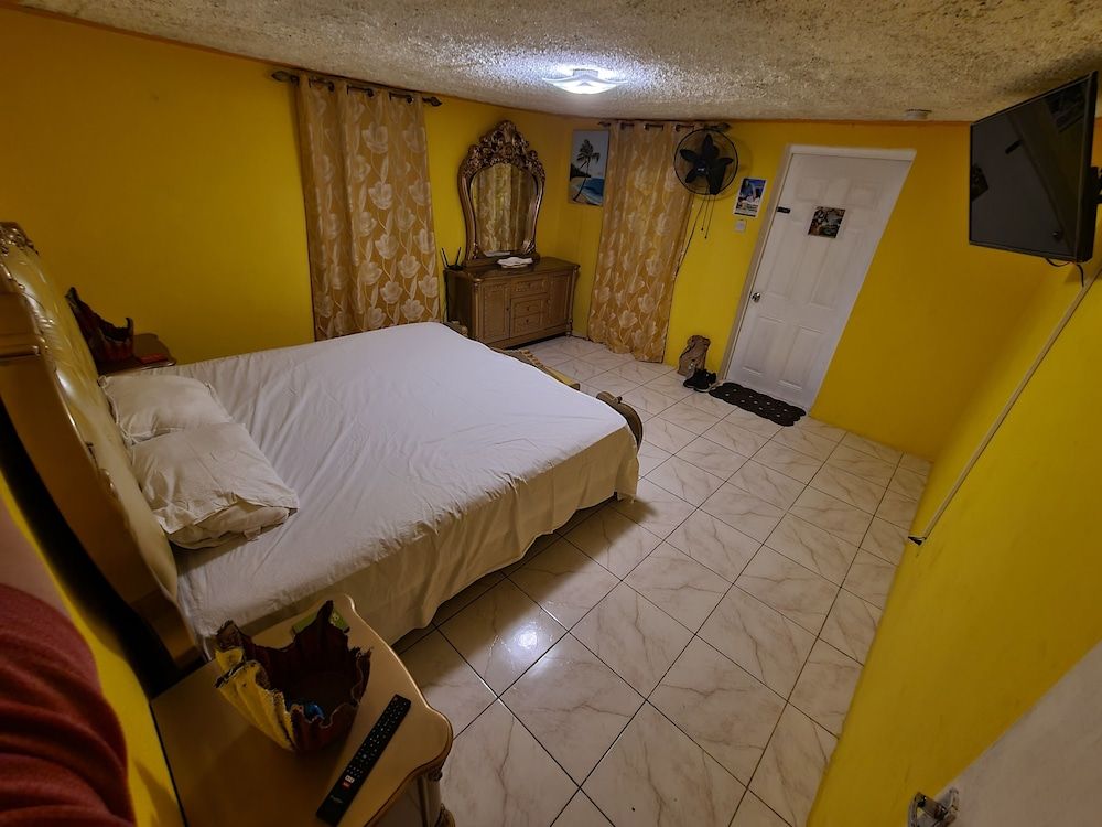 Xpress Vacations Lifestyle Luxury Apartment 4