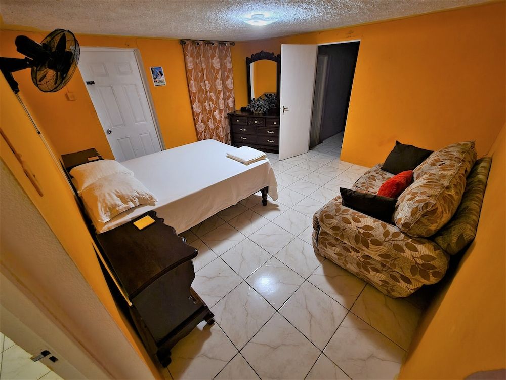 Xpress Vacations Lifestyle Luxury Apartment 3