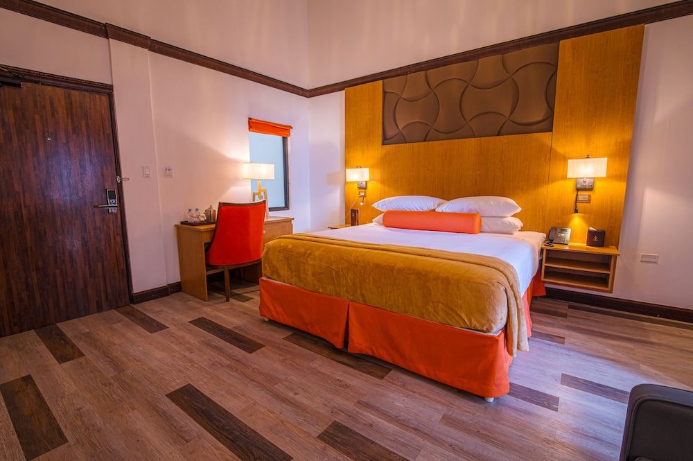 Sago Palm Hotel Westmoreland King Large 2