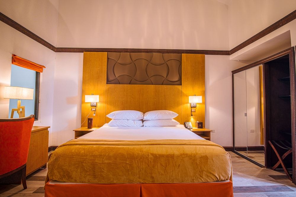 Sago Palm Hotel Westmoreland King Large