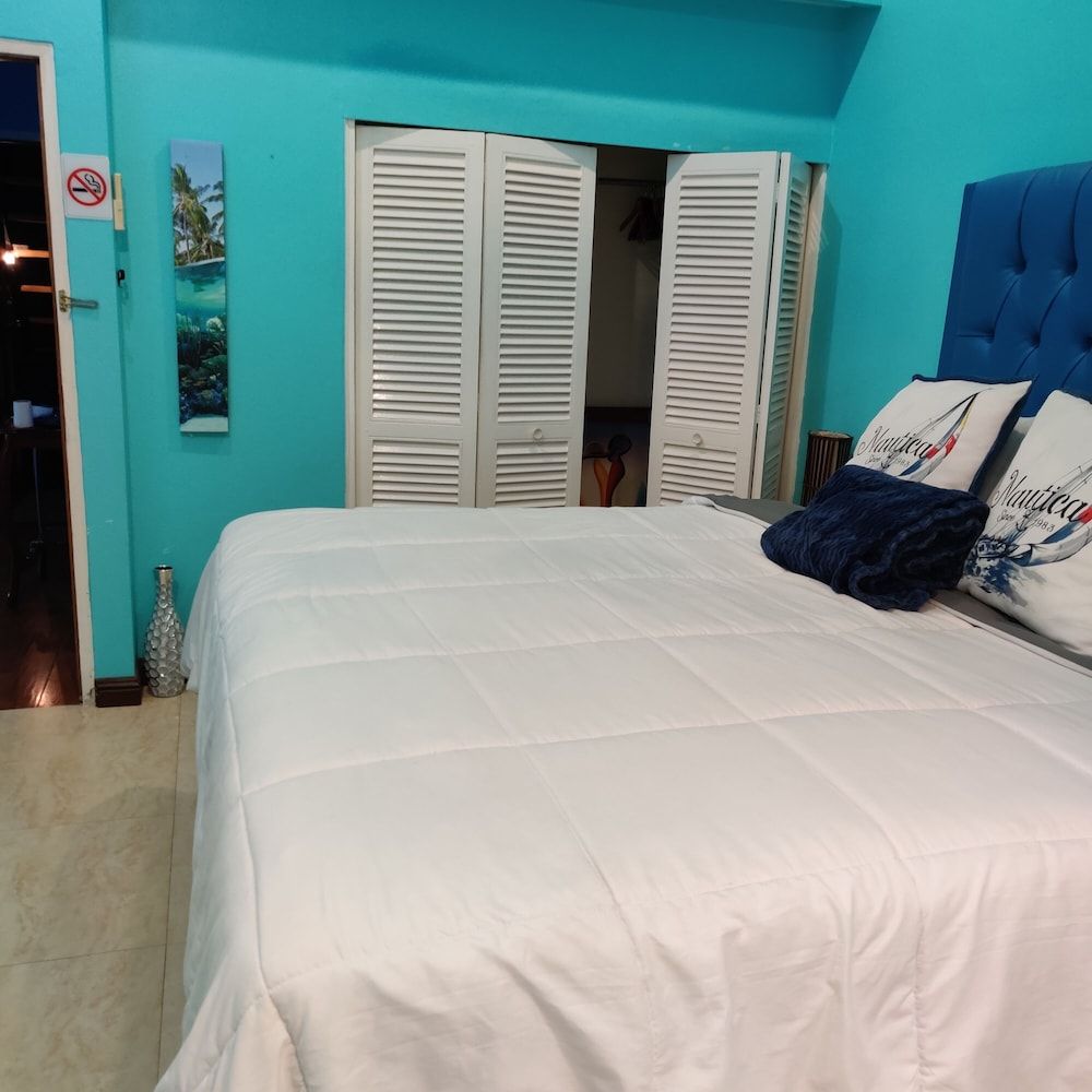 Fisherman's Point Ocean View Hotel Family Apartment, 2 Bedrooms, Non Smoking, Ocean View 7