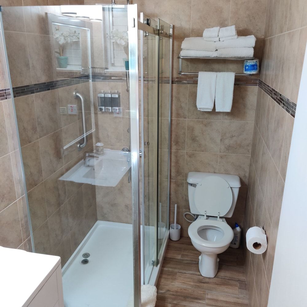 Fisherman's Point Ocean View Hotel Deluxe Apartment 14