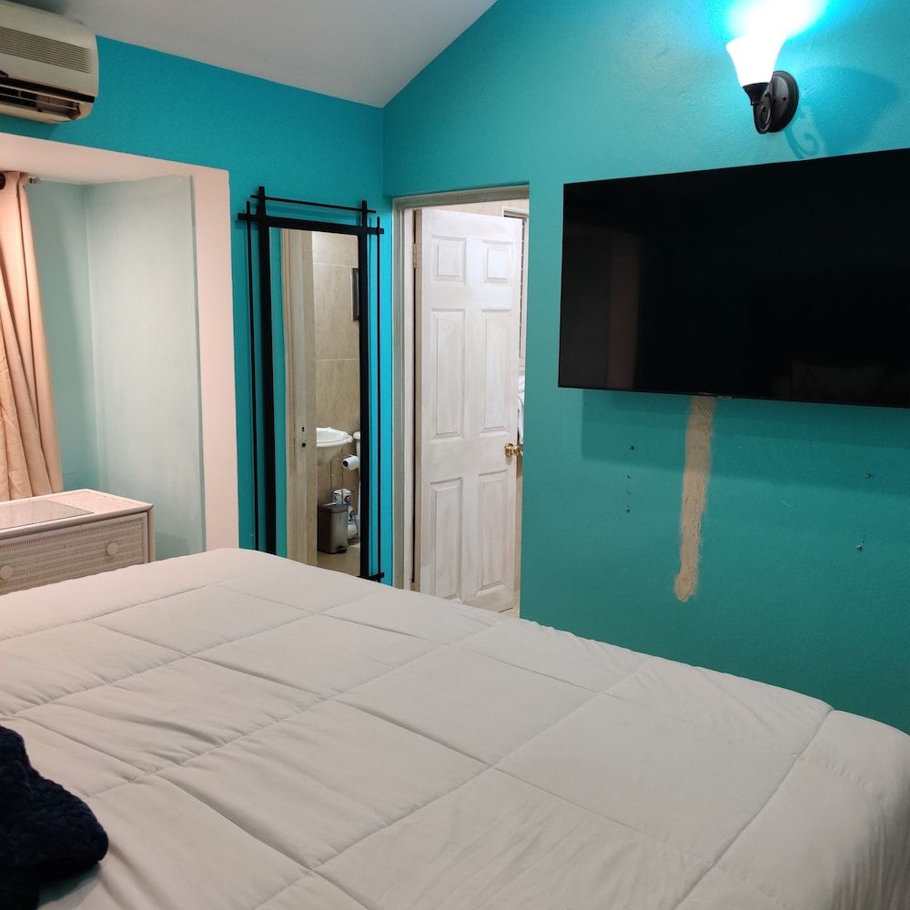 Fisherman's Point Ocean View Hotel Family Apartment, 2 Bedrooms, Non Smoking, Ocean View 10