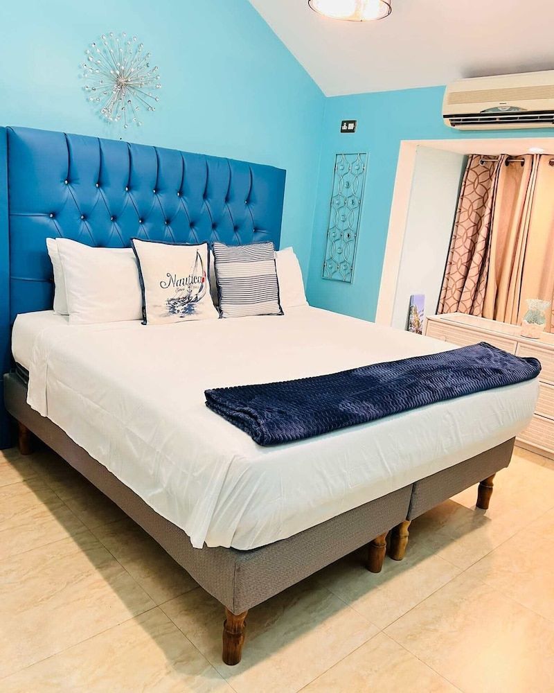 Fisherman's Point Ocean View Hotel Family Apartment, 2 Bedrooms, Non Smoking, Ocean View 5