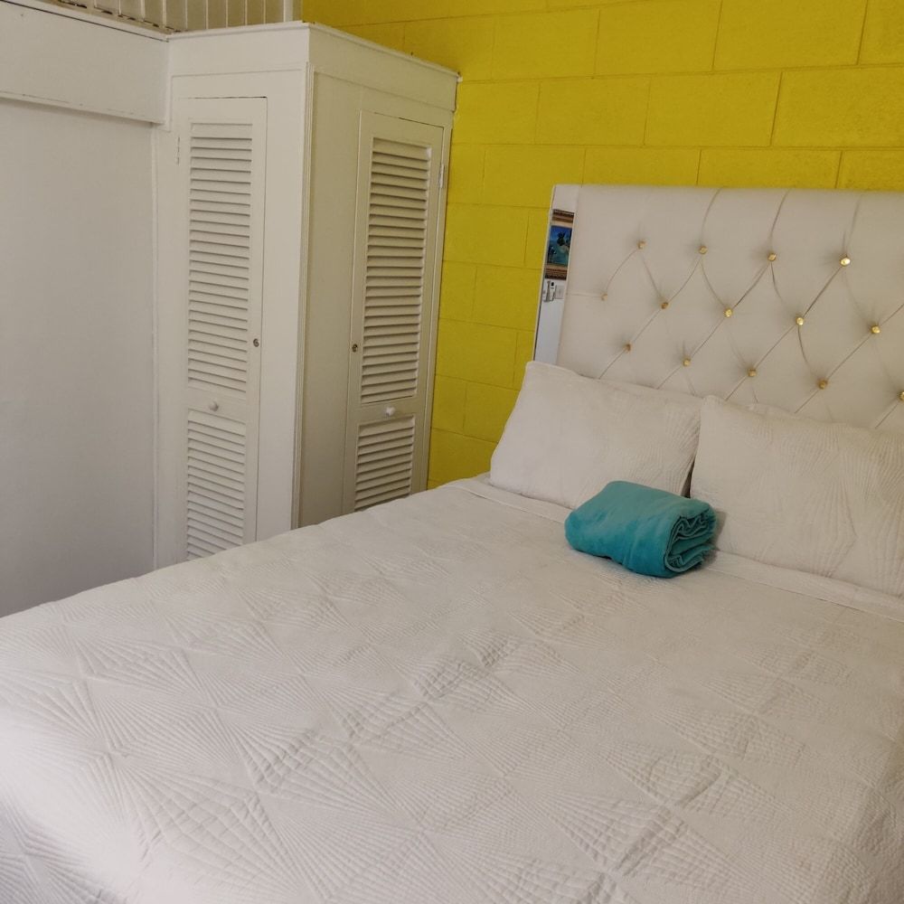 Fisherman's Point Ocean View Hotel Deluxe Apartment 4