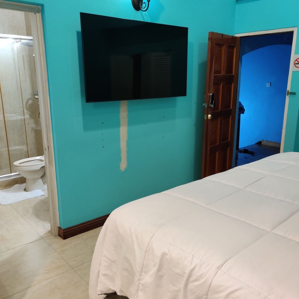 Fisherman's Point Ocean View Hotel Family Apartment, 2 Bedrooms, Non Smoking, Ocean View 9