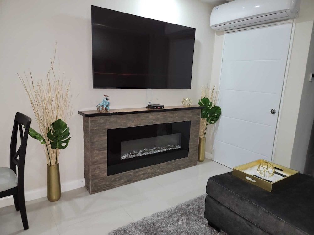 Bayfront Villas and Apt Luxury Apartment 5