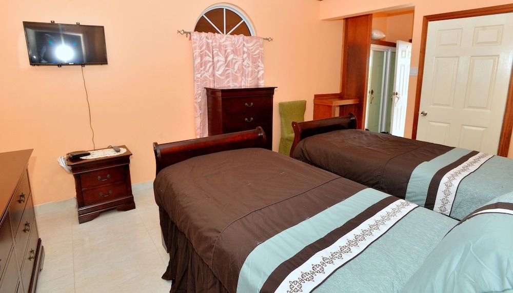 Basileia Palace Deluxe Double Room, 2 Twin Beds, Non Smoking 2
