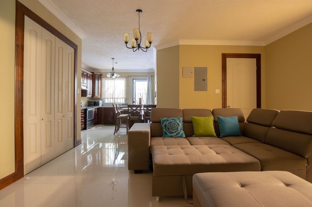 Luxury Apartment, Multiple Beds