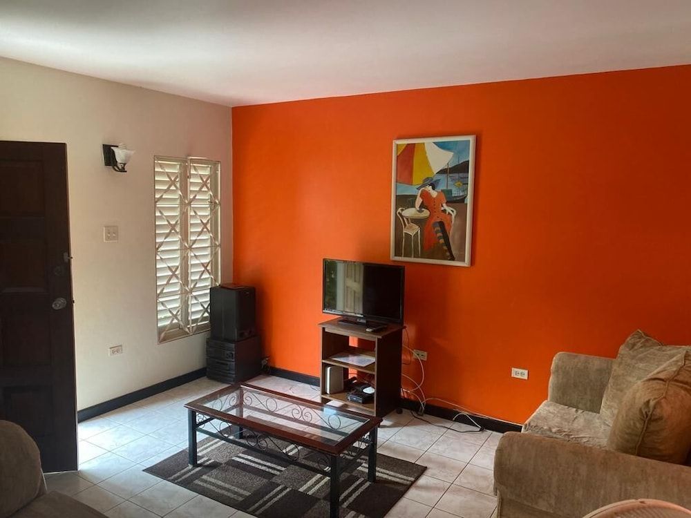 Finest Accommodation Renfrew Place Single Room 13