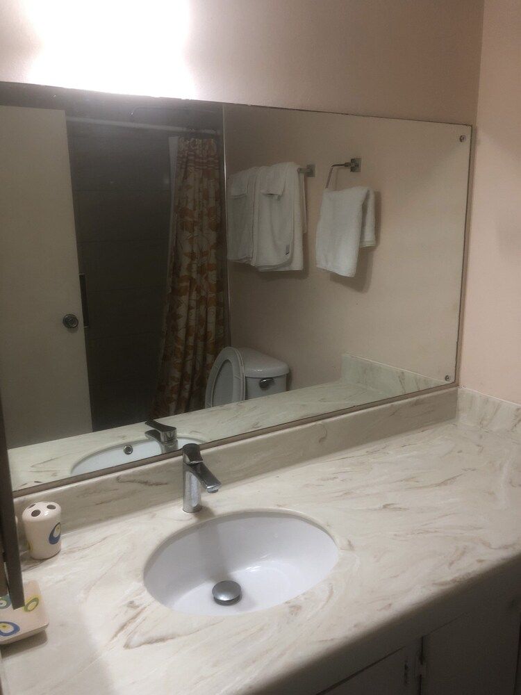 Finest Accommodation Renfrew Place Single Room 29