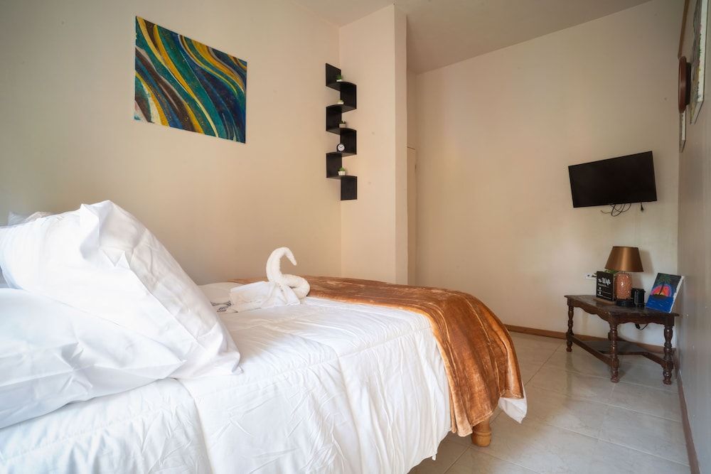 Eleven30 Luxury Apartments Studio 4