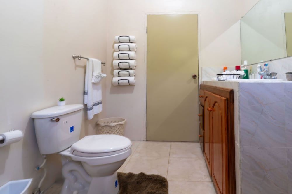 Eleven30 Luxury Apartments Studio 7