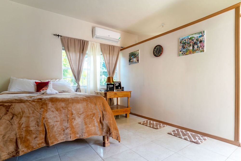 Eleven30 Luxury Apartments Studio 2