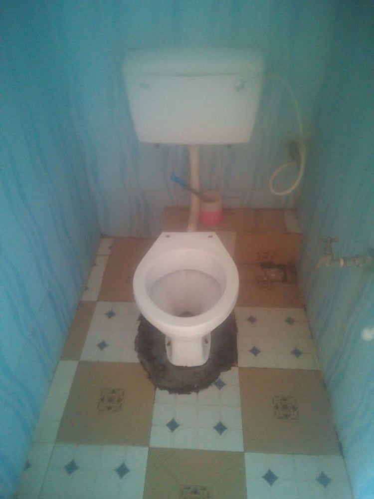 Kimbo Pefa Guest House Double Room 9