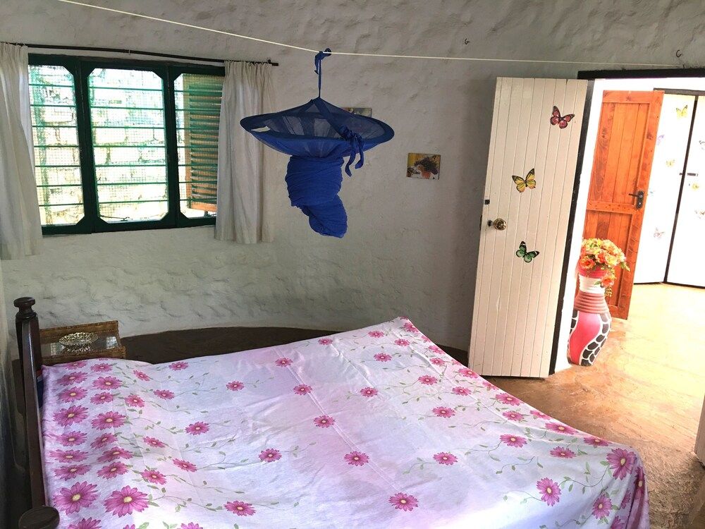 Gloria Beach Lodge Comfort Cottage, 2 Bedrooms, Ensuite, Garden View 3