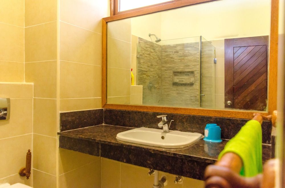 Chrystal Baharini Exclusive Studio 10