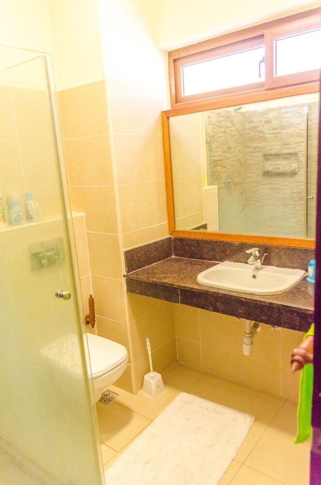 Chrystal Baharini Exclusive Studio 9