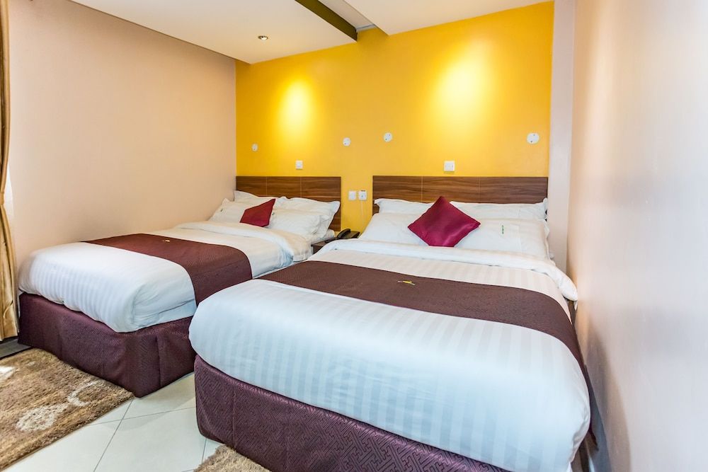 Hotel Green Court Nairobi Executive Twin Room, City View 2