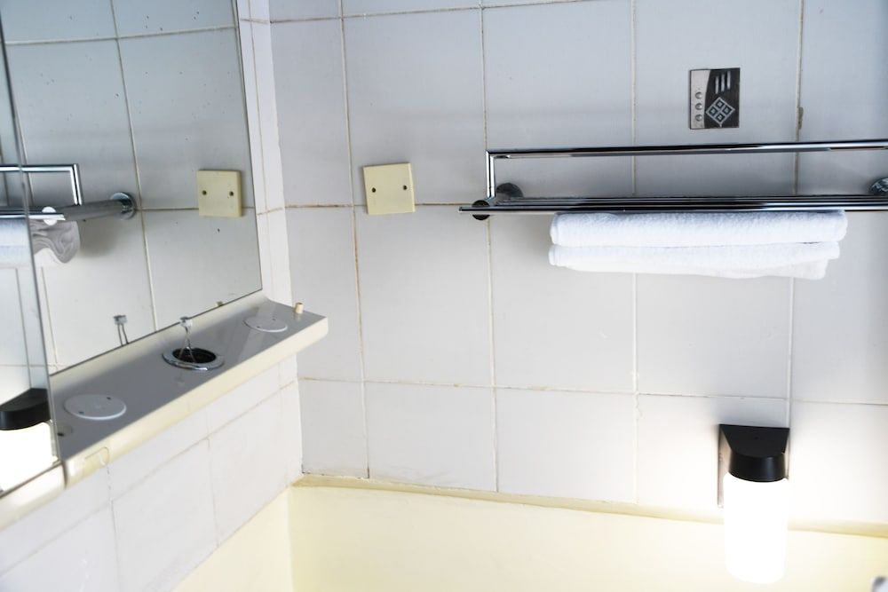 Jamia Central Hotel Double or Twin Room, 1 Double or 2 Twin Beds, Non Smoking 8