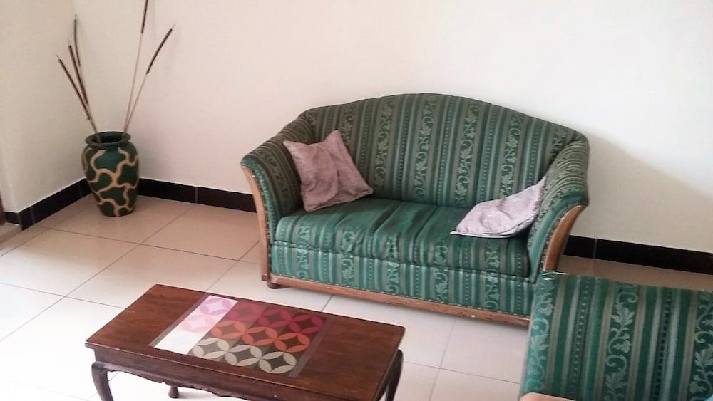 undefined Mararo Court 10