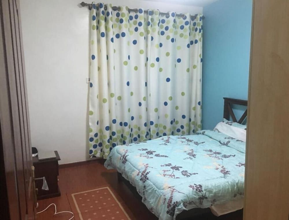 undefined Mararo Court 5