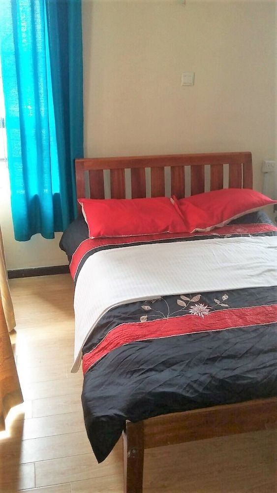 undefined Mararo Court 8