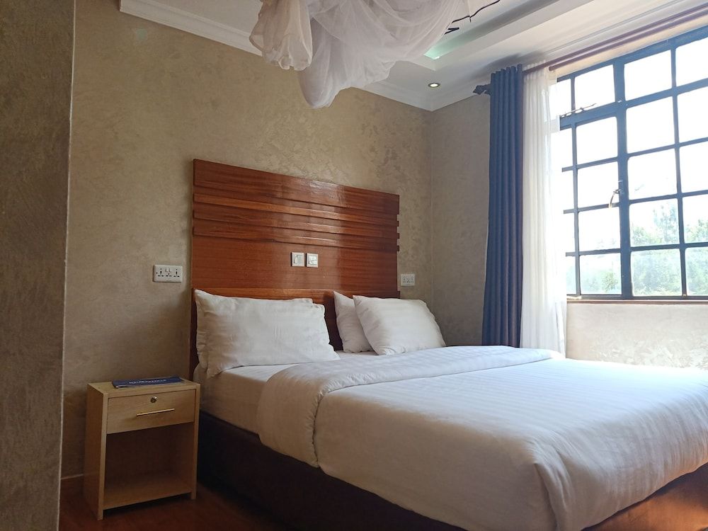 undefined Fourways Junction VIP Suite 7