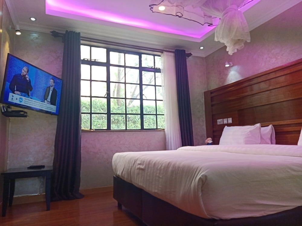 undefined Fourways Junction VIP Suite 8