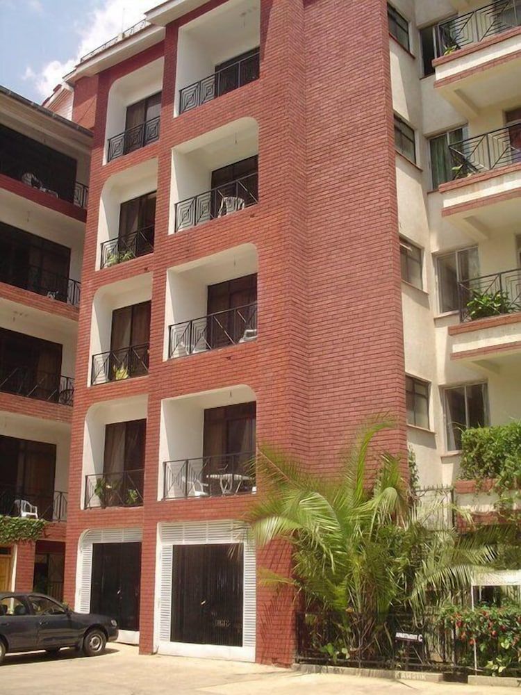 undefined Samra Court 7