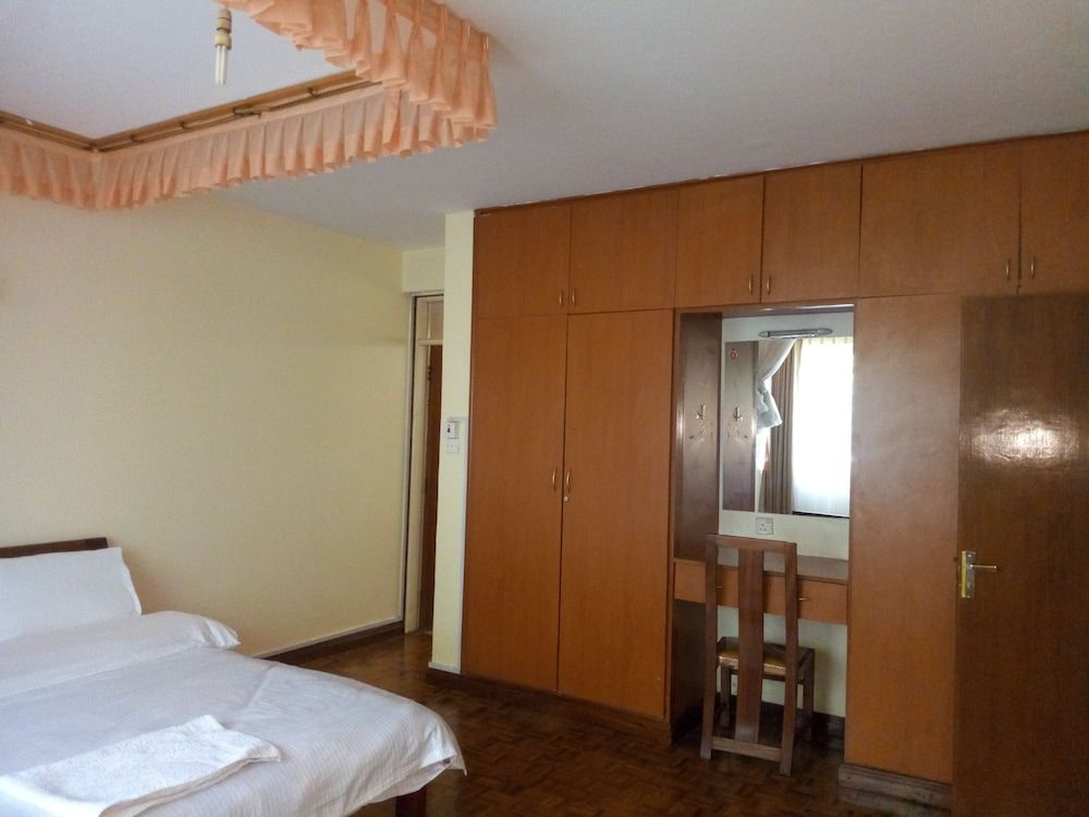 Redcliff Apartments Comfort Apartment, 3 Bedrooms, Smoking 5