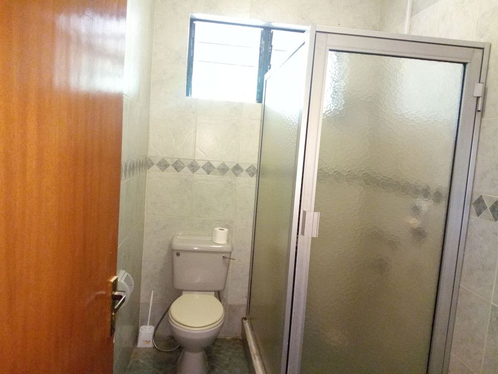 Redcliff Apartments Comfort Apartment, 3 Bedrooms, Smoking 15