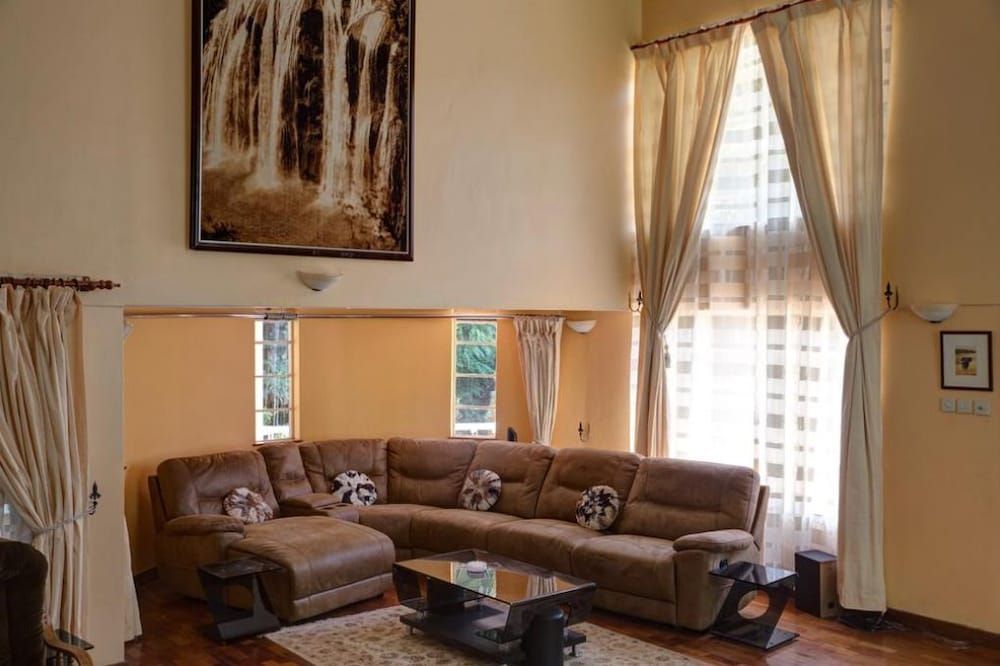 undefined Adies Garden Suites 6