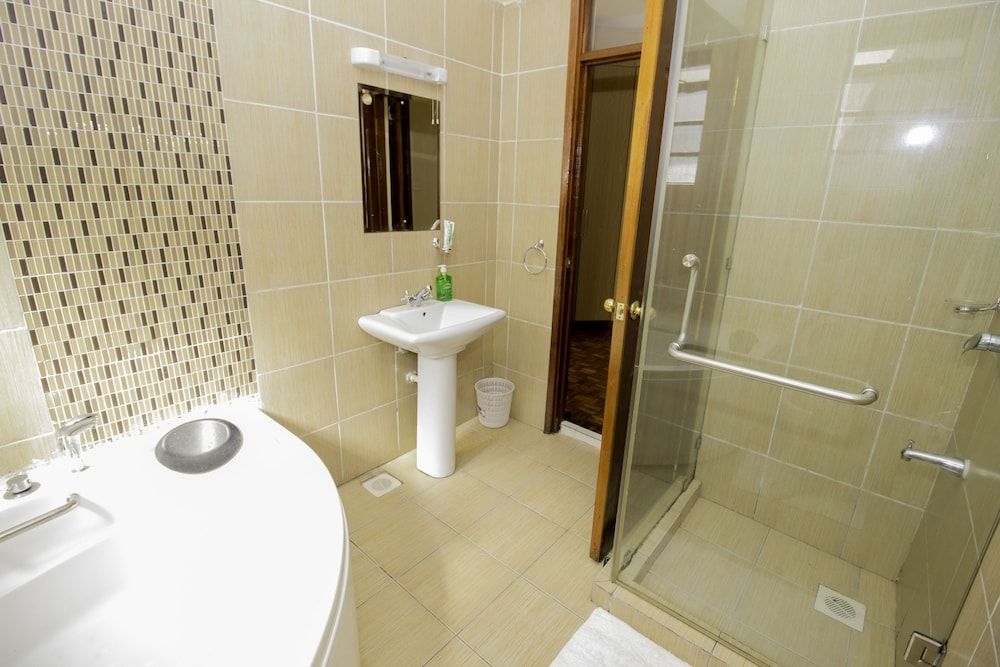 Tawa Furnished Apartment Room, 1 King Bed 5