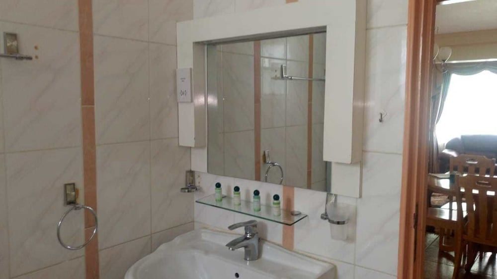 Pinnacle Court Apartments Executive Apartment, 2 Bedrooms, Non Smoking, Courtyard View 18