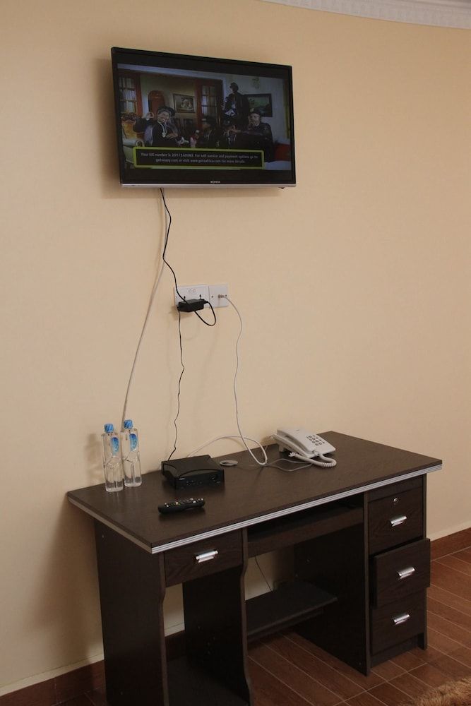 undefined TrippleO's Hotel 5