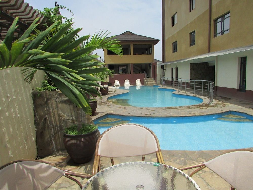 undefined TrippleO's Hotel 10