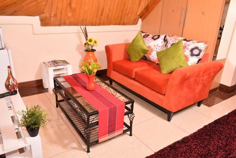 undefined Sherry Homes Zuri Studio 8