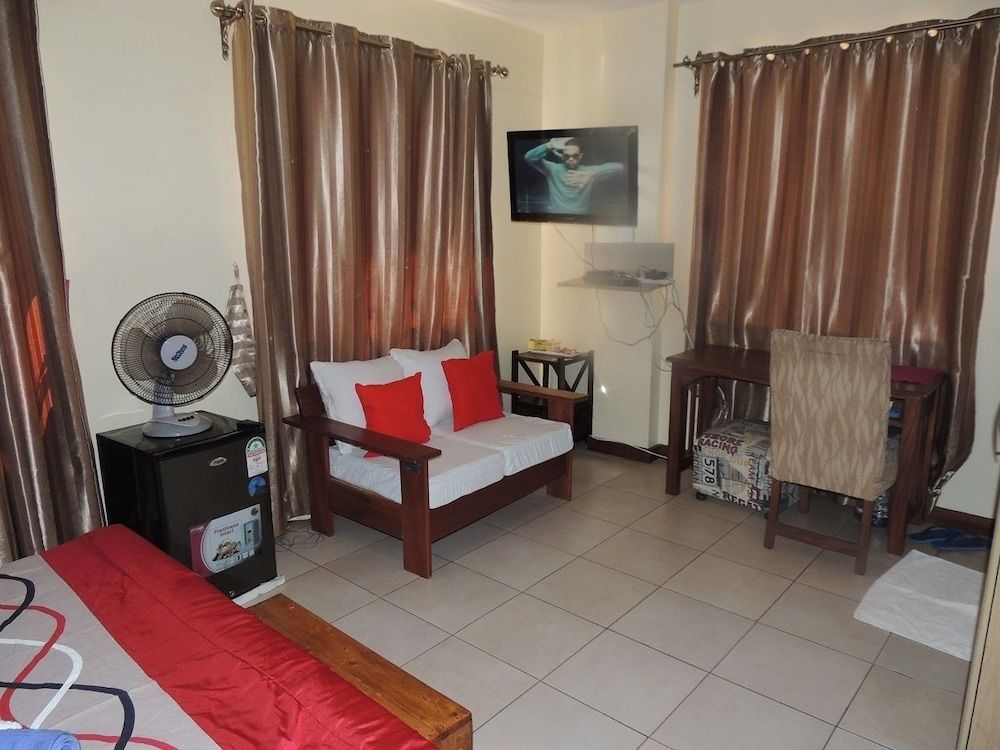 Studio 254 Comfort Apartment, 1 Queen Bed 3