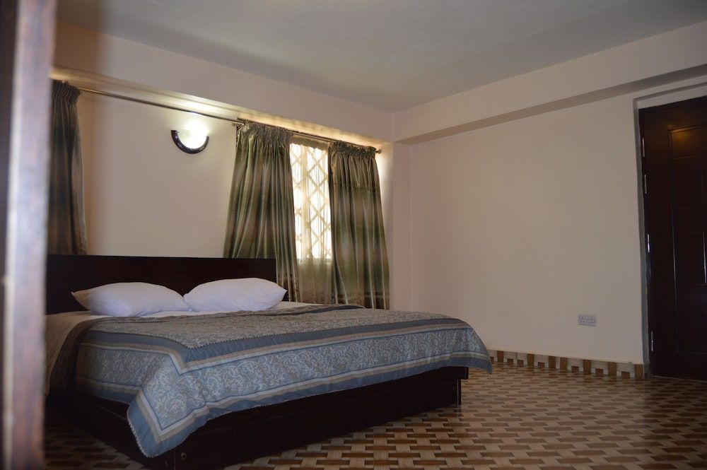 undefined Koyaro Centre 7