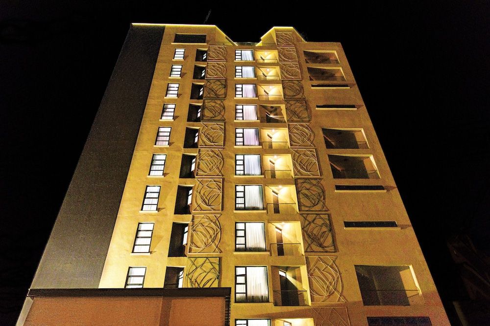 undefined L'Aziz Suites 3