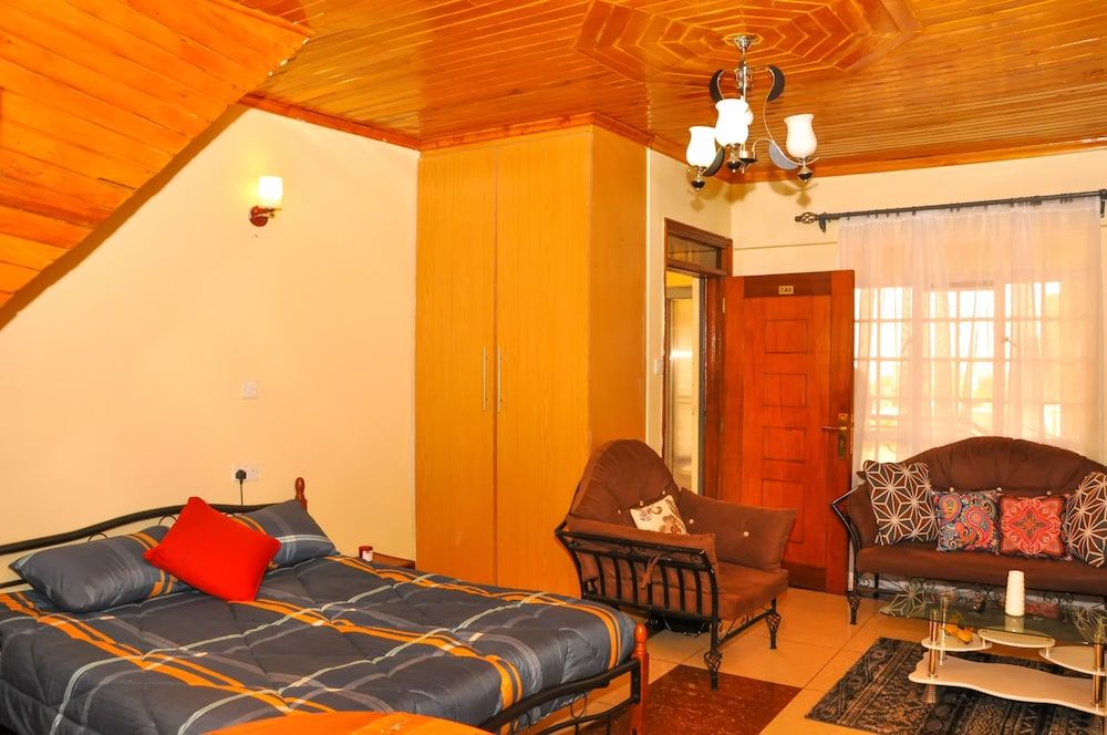 undefined Sundowner Studio 2