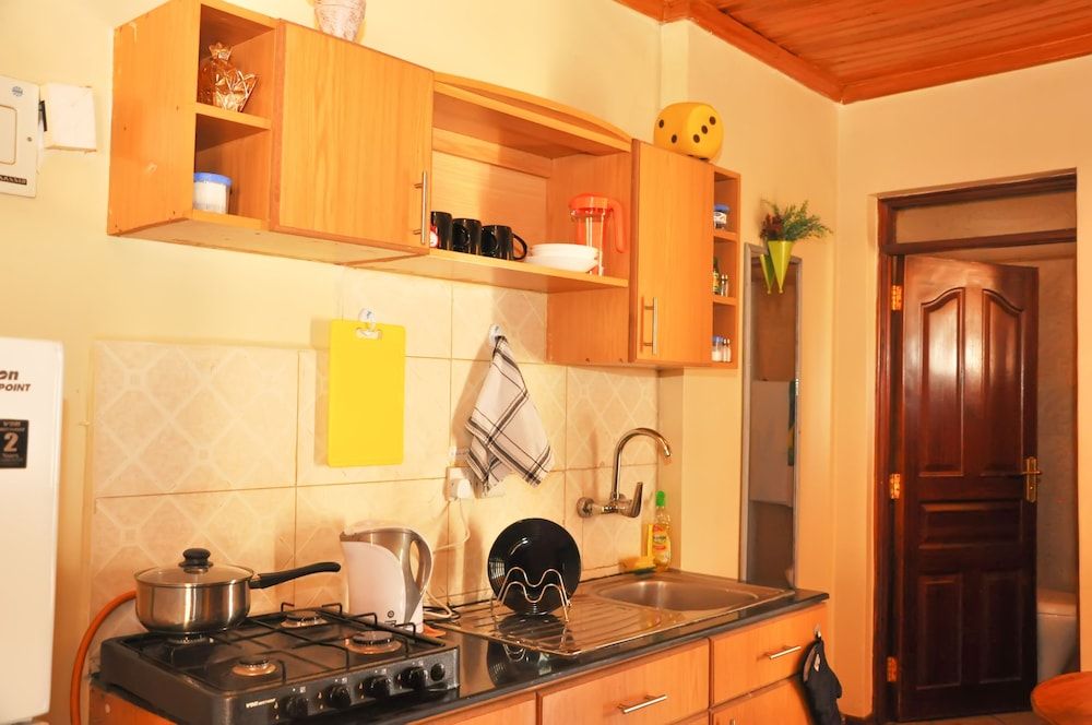 undefined Sundowner Studio 4
