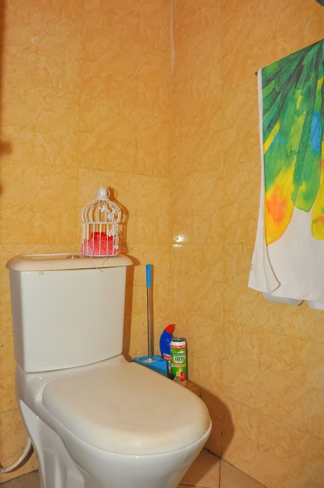 undefined Sundowner Studio 8