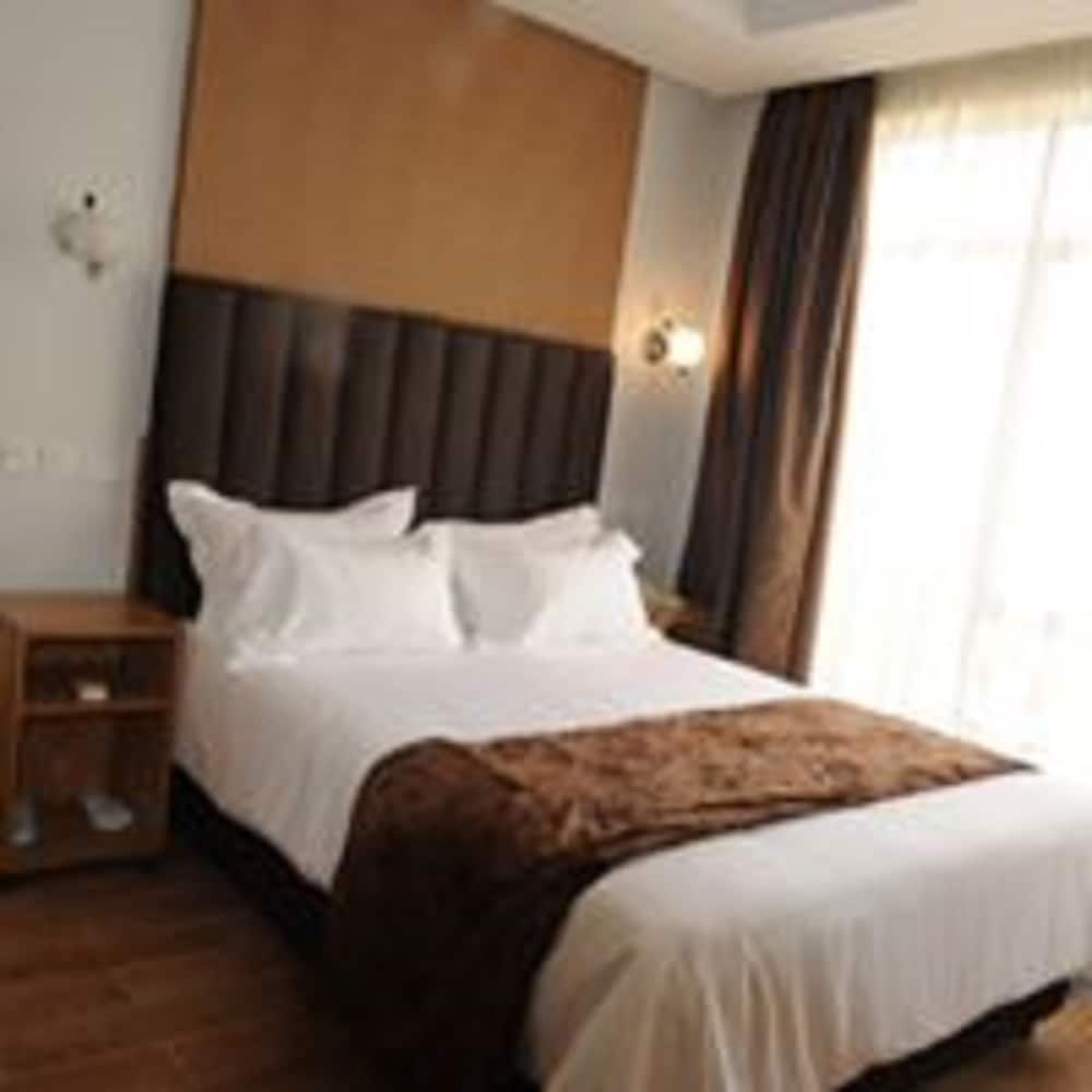 undefined Amelia Hotel Karen